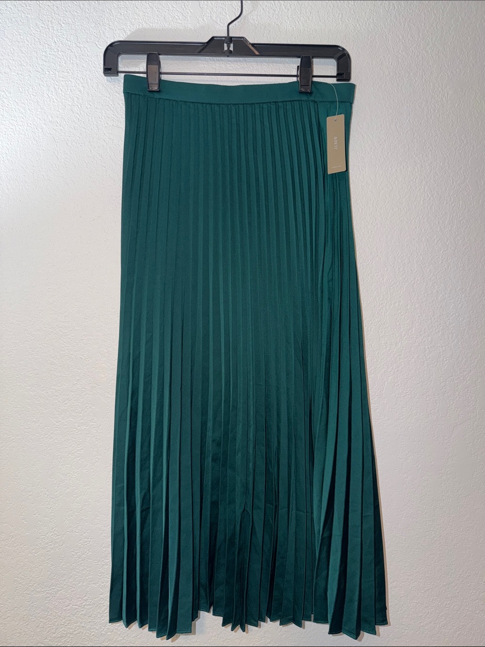 J. Crew Emerald Green Pleated Midi Skirt - Picture 2 of 8